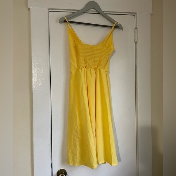 WISH yellow cut out dress size Small - Picture 4 of 5